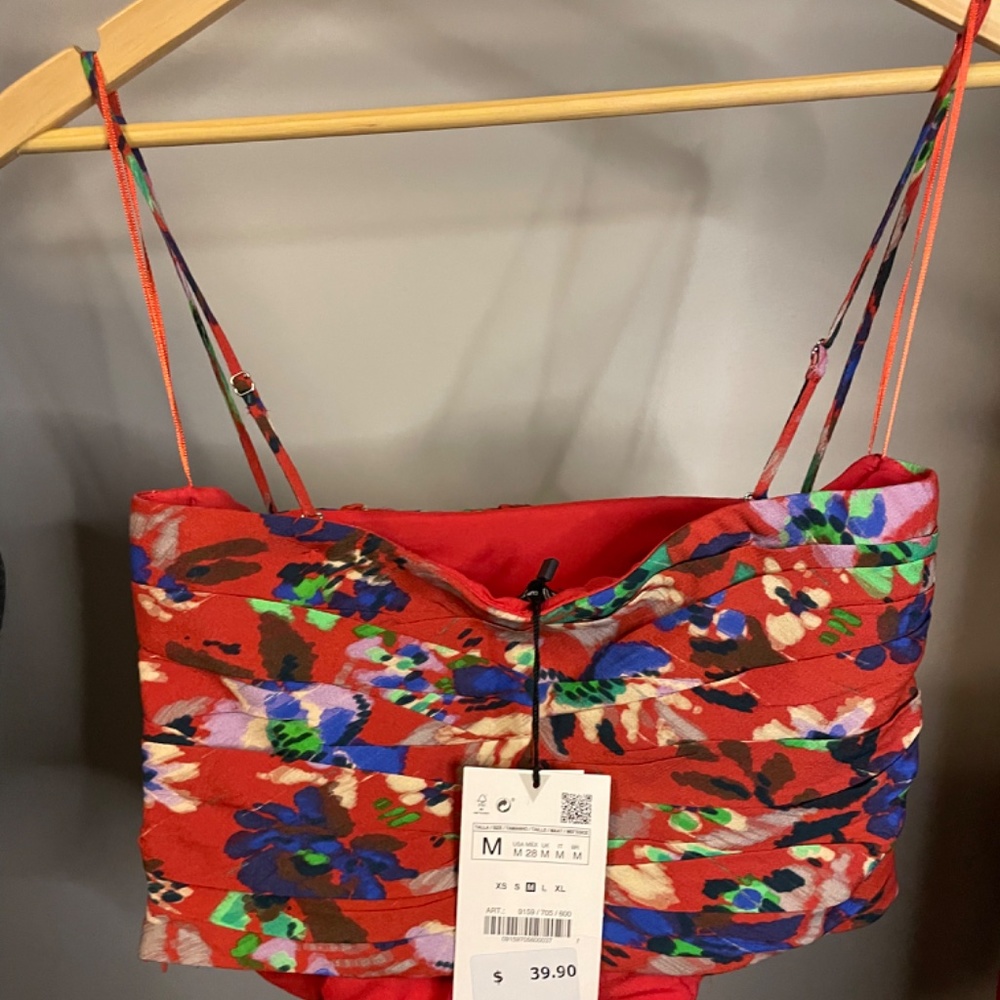 Spring Crop top - Picture 2 of 2